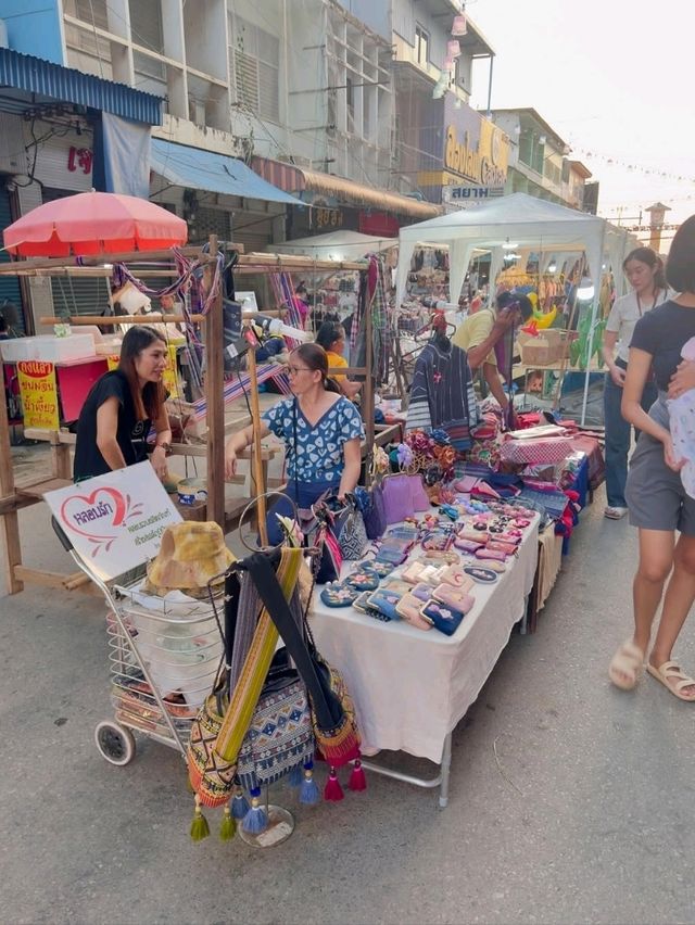Local Charm: Strolling Through Lomsak Town