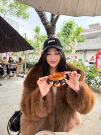 NEW YORK BAGELOUS MUSEUM คาเฟ่เบเกิลใจกลางเซี่ยงไฮ้