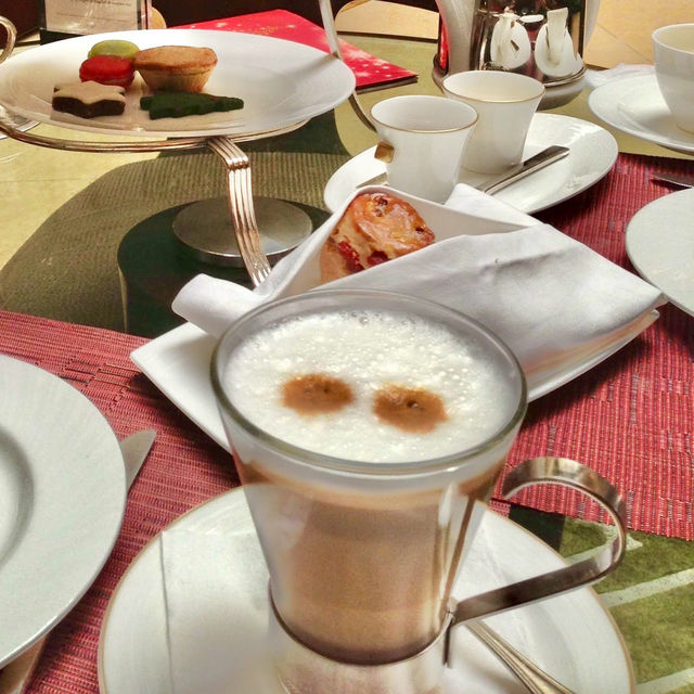 🇸🇬【シンガポール】ラッフルズホテル！お洒落なteaタイム！(^^)