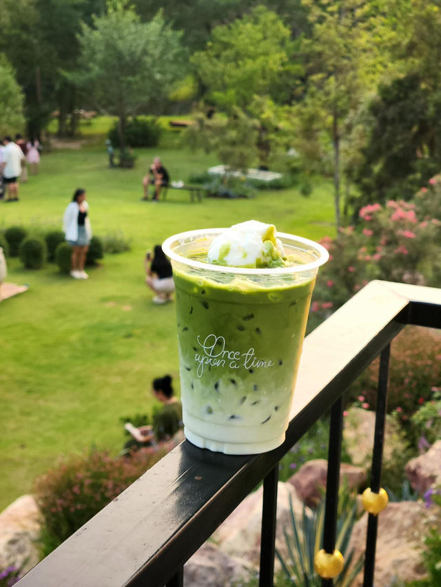 This café isn’t just a place, it’s a who