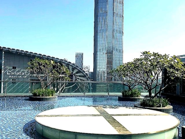 "The Canton Fair's Crown Jewel: Where Business Meets Luxury"