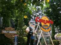 นายโจ รีสอร์ท