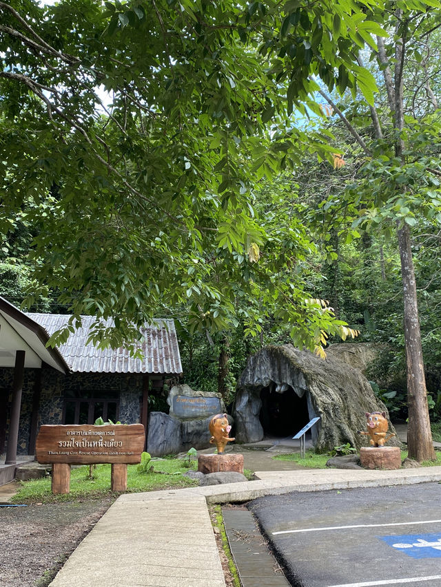 เที่ยวถ้ำหลวงขุนน้ำนางนอน