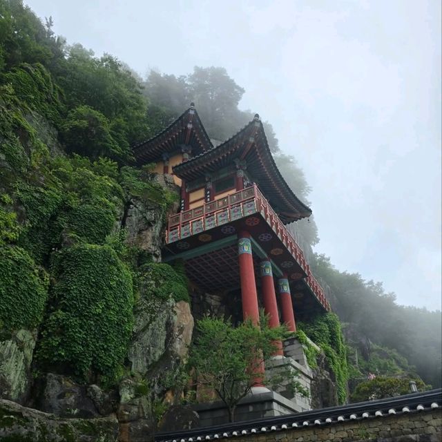 Saseongam Hike