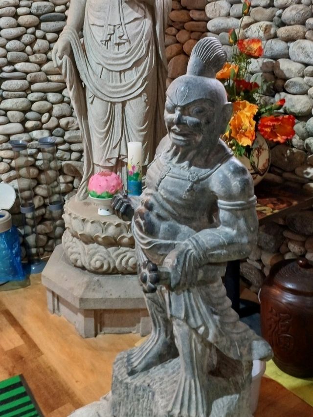 신비한 동굴 속