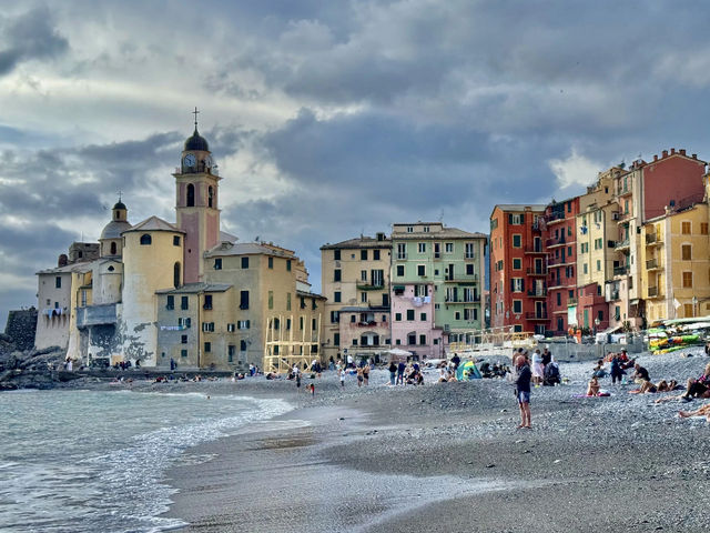 Camogli: My Colorful Coastal Dream Near Milan! 🇮🇹🌈🌊