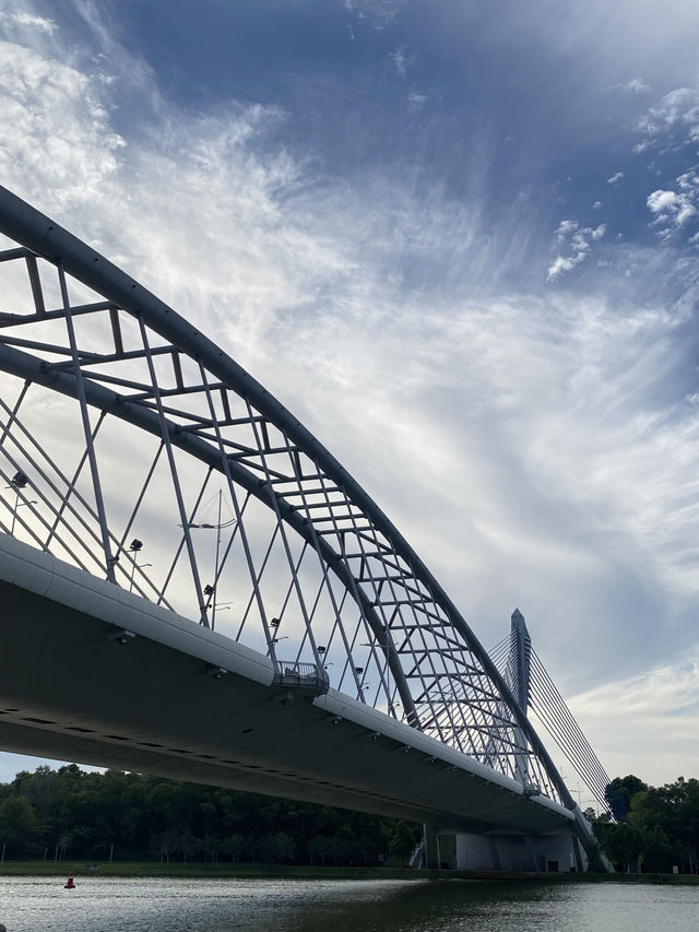 Floria & Chill: My Favourite Evening Walk Spot in Putrajaya