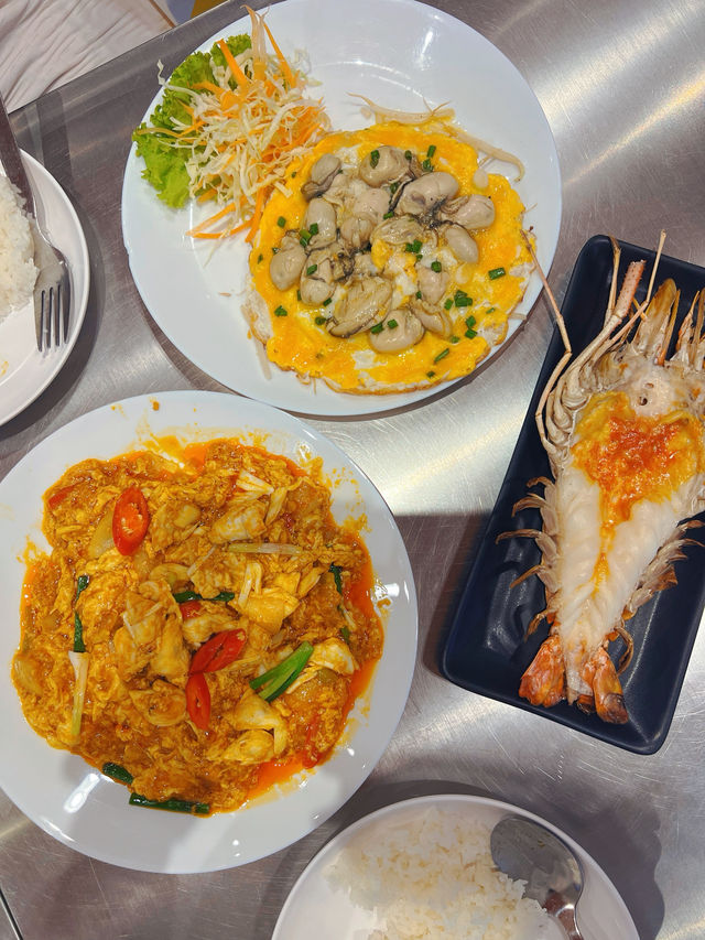 Food vibes in Bangkok 🤤must try !