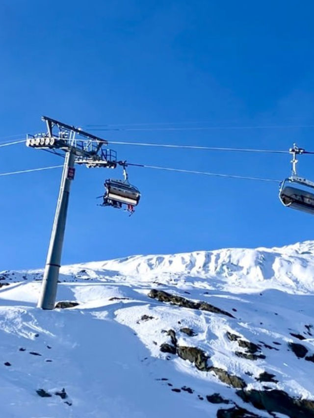 【氷河を見下ろす天空の村】リーダーアルプで静寂と絶景に包まれる旅🏞️❄️