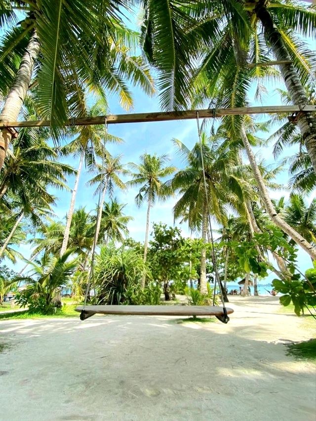 Tiny Paradise: Guyam Island