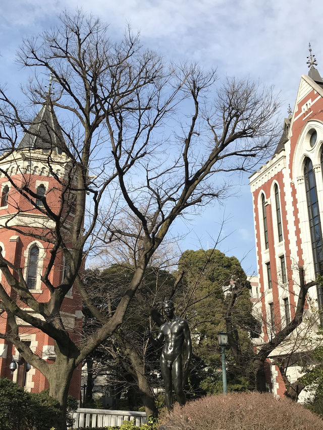 【東京田町 慶應大学三田キャンパスと慶應仲通り商店街】