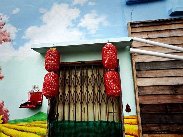 Summer Colors in Kampung Koh: A Cultural Lane of Murals