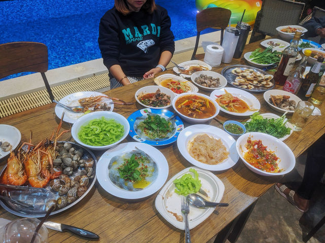 OLARN View - ที่พักพูลวิลล่าสิรินธร