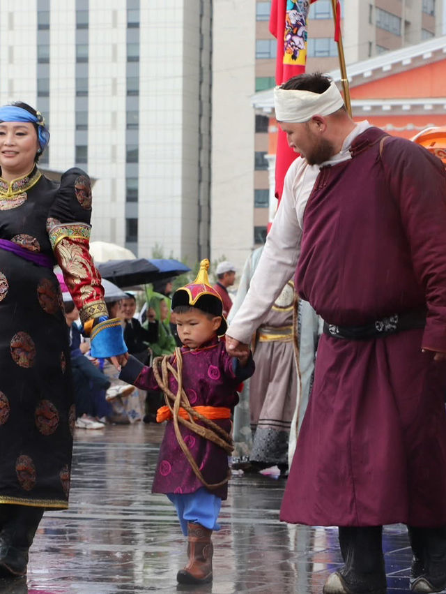 蒙古🇲🇳穿蒙古袍的蒙古人民族文化節