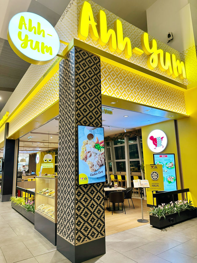 A Local Delight Before Departure – Ahh-Yum by Kampong Kravers at KLIA2