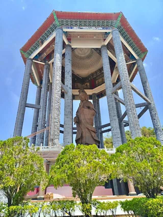 A Peaceful Hilltop Temple in Penang