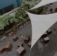 Crisp Layers & Quiet Design – My Visit to OUDE, Seoul