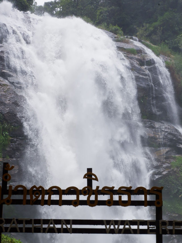 น้ำตกวชิรธาร - Wachirathan Waterfall