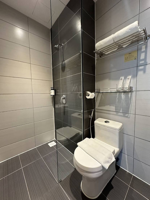 Fives Hotel Johor Bahru City Centre, Prime Location with Practical Comfort