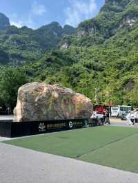Where Earth Touches the Sky – Tianmen Cave Awaits