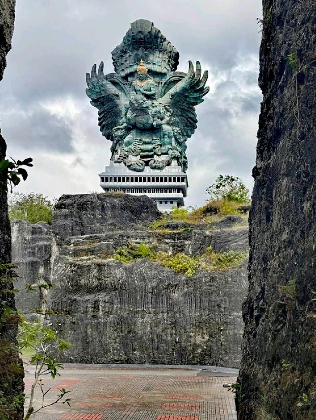 神鷹廣場文化公園
