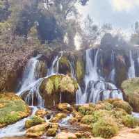 Kravica Waterfall: A Solo Traveler’s Emerald Oasis! 🌿💦