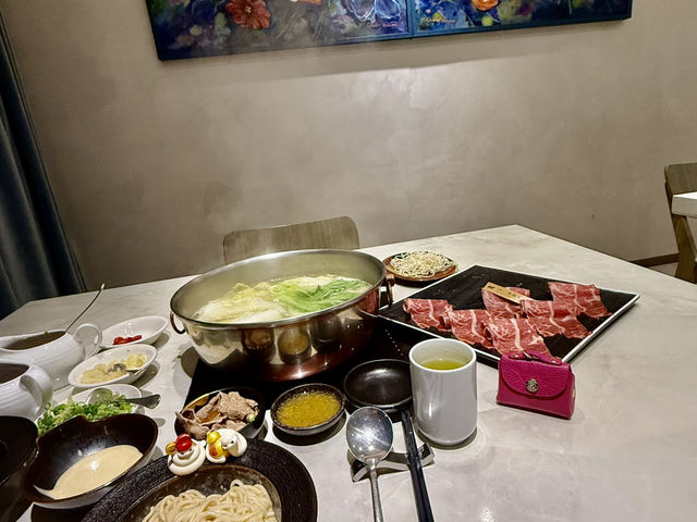 高雄漢來飯店10樓（精緻火鍋）食材實料.值得推薦大家