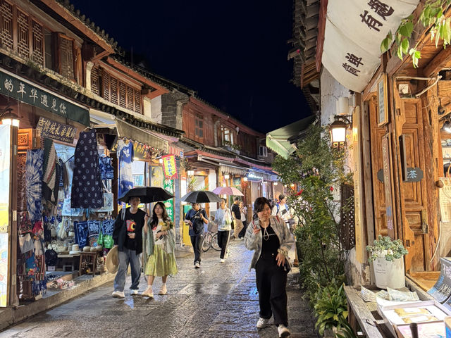 Discover the Tranquil Beauty of Xizhou Ancient Town 🍄 Discover the Tranquil Beauty of Xizhou Ancient Town 🍄