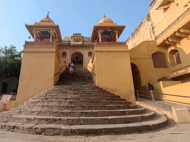金黃山城中的摩揭陀傳奇#琥珀堡（Amber Fort）-印度捷布 (Jaipur)