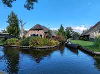 The Tranquil Life in Giethoorn