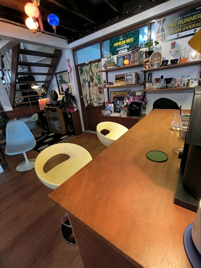 ตามร้าน Addict.Co ย้ายร้านมาที่ใหม่ ตามร้าน Addict.Co ย้ายร้านมาที่ใหม่