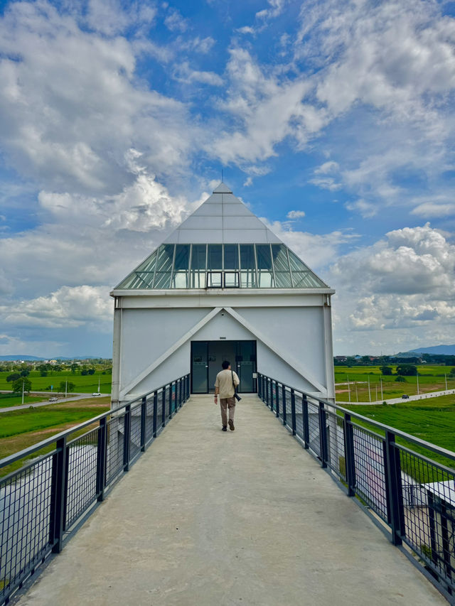 พิพิธภัณฑ์ศิลปะร่วมสมัยเมืองเชียงราย 🏞️
