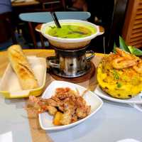 The One 正宗地道泰國餐廳🛶🍛🍍Cambo ขุนทอง