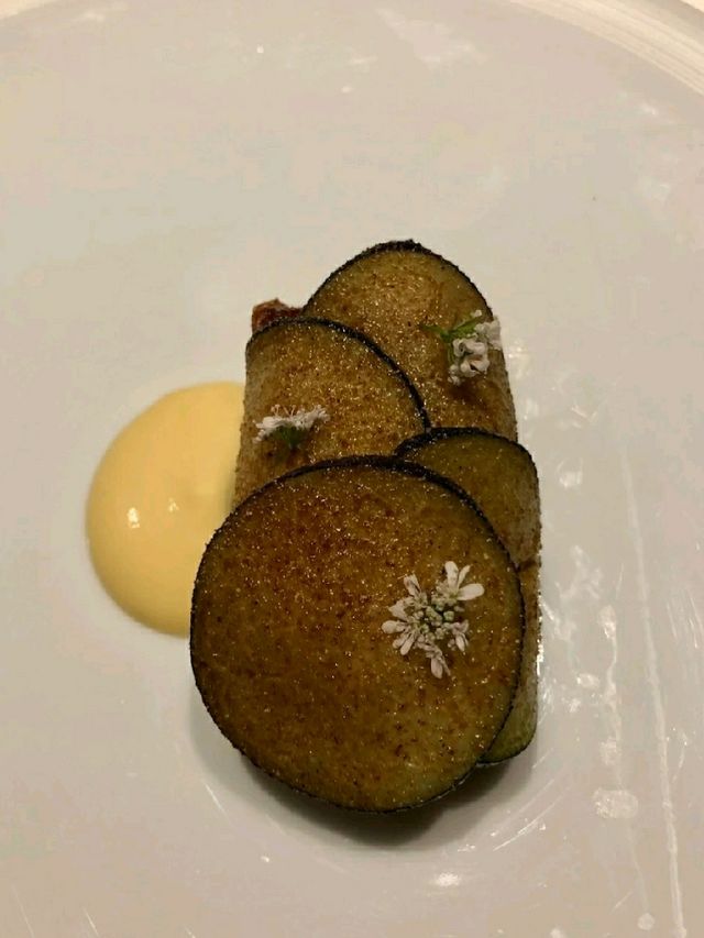 AN INNOVATIVE RESTAURANT.
