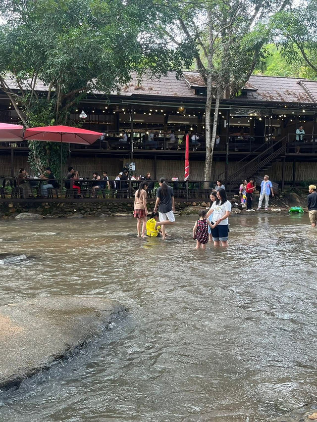ปางแฟน Rock n’River 