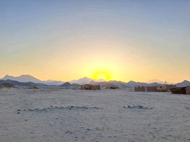 🏜️撒哈拉沙漠衝車拜訪遺世而獨立的貝都因村落⛺ 🏜️撒哈拉沙漠衝車拜訪遺世而獨立的貝都因村落⛺