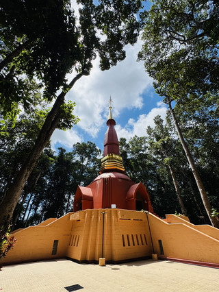 แวะไหว้พระบนเกาะกลางน้ำมูล วัดดอนธาตุ อุบลราชธานี