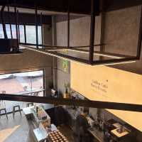 (칭다오청양카페) 칭다오 청양 커피맛집 GOLDEN CAFFE戈登咖啡(万科魅力新城店)