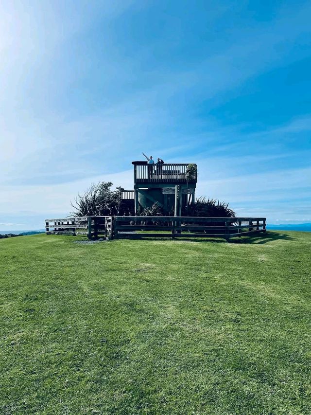 A Scenic Coastal Haven with Calm Waters and Open Horizons A Scenic Coastal Haven with Calm Waters and Open Horizons