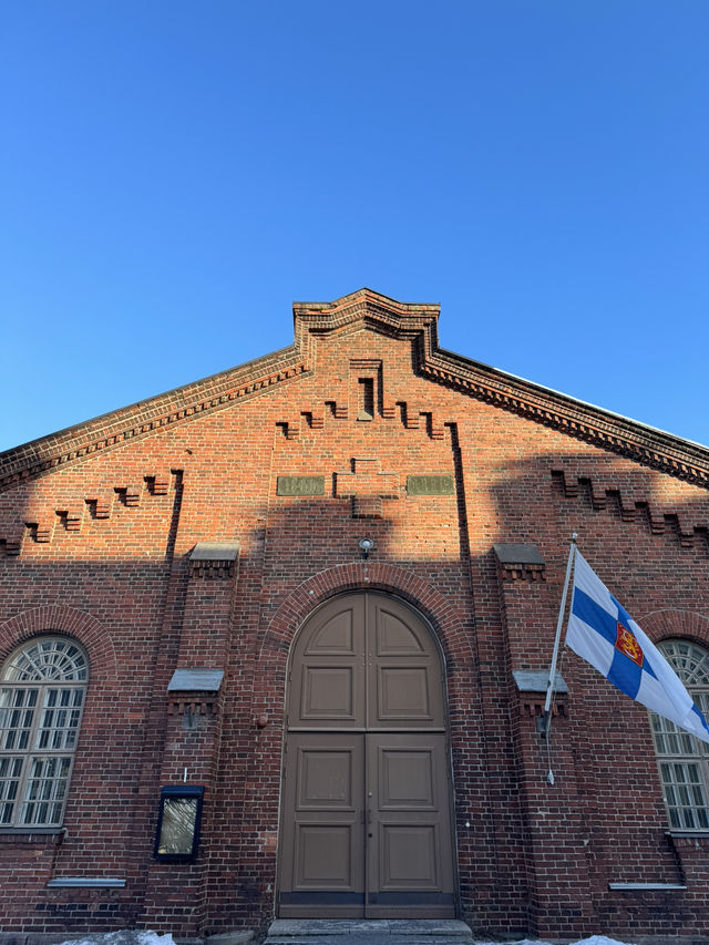 SUOMENLINNA: HELSINKI’S FORTRESS ISLAND ADVENTURE 🏰🚤🌊