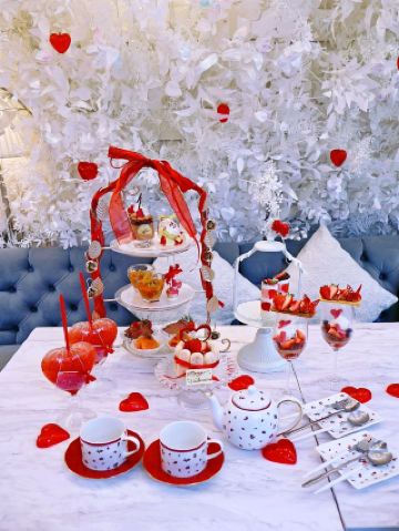 แนะนำชุดน้ำชายามบ่ายสุดโรแมนติกพร้อมของหวานในโตเกียว 🍰