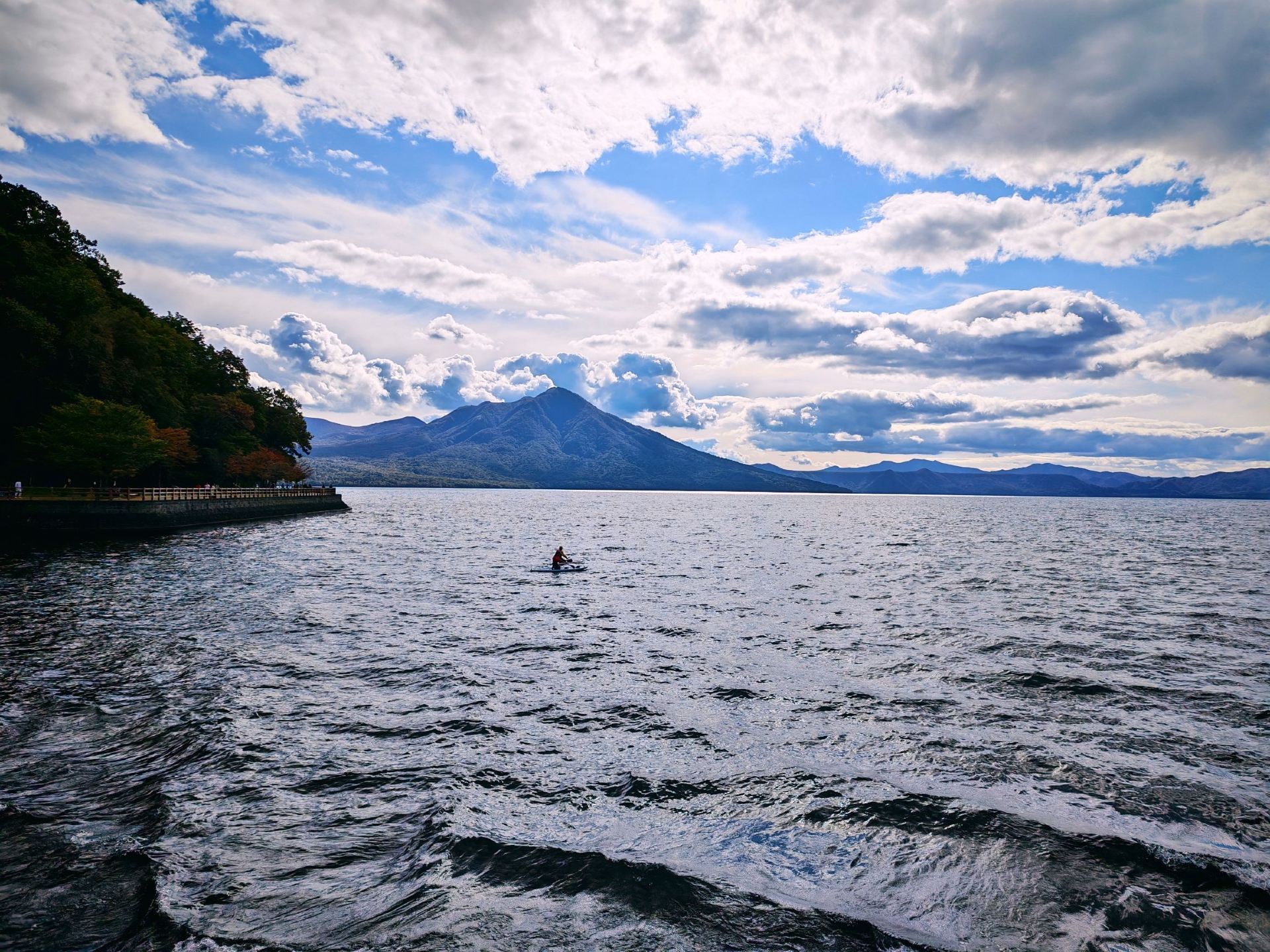 Lake Shikotsu, Hokkaido: A Hidden, Healing Blue Paradise 💎
