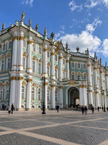 พระราชวังฤดูหนาวแอร์มิทาจ (The Hermitage)