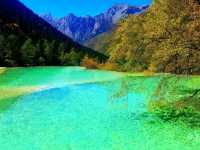 Vibrant Natural Pools: Huanglong 🇨🇳