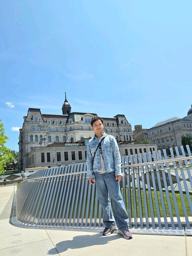 One of the interesting city tour in Montreal, Canada, I falling love this city with historical.
