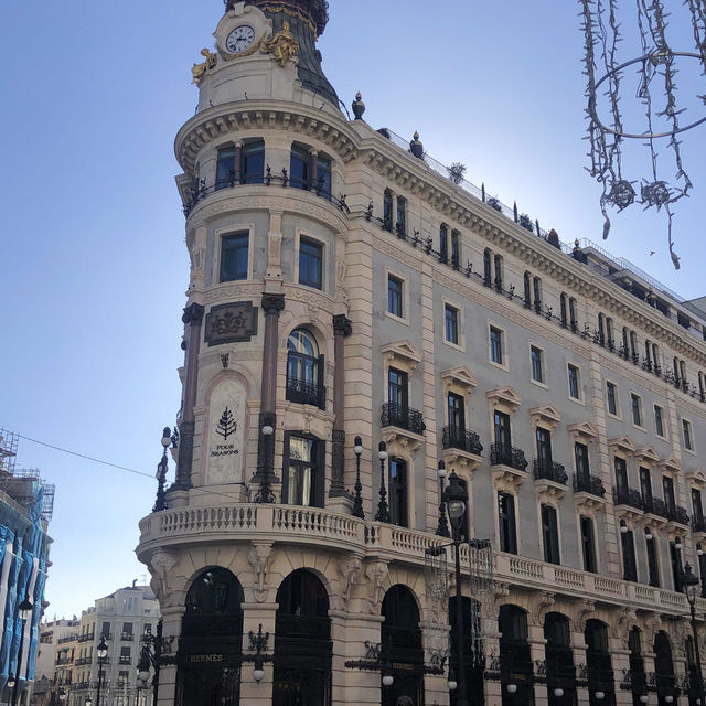 Madrid|Four Seasons Hotel in central Madrid