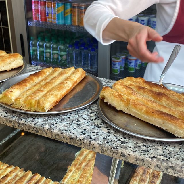 🇧🇦Must Try Bosnian Local food!🥧