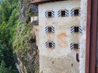 Predjama Castle 🏰