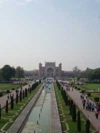 Taj Mahal: A Timeless Symbol of Love