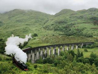 看看哈利波特電影中真實的霍格華茲特快車
